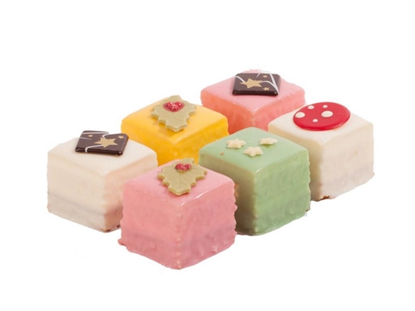 6 x petit fours in doosje